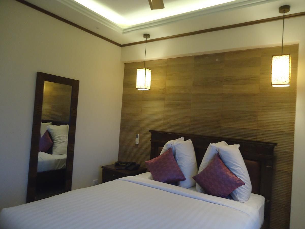 Neeshorgo Hotel & Resort コックスバザール エクステリア 写真