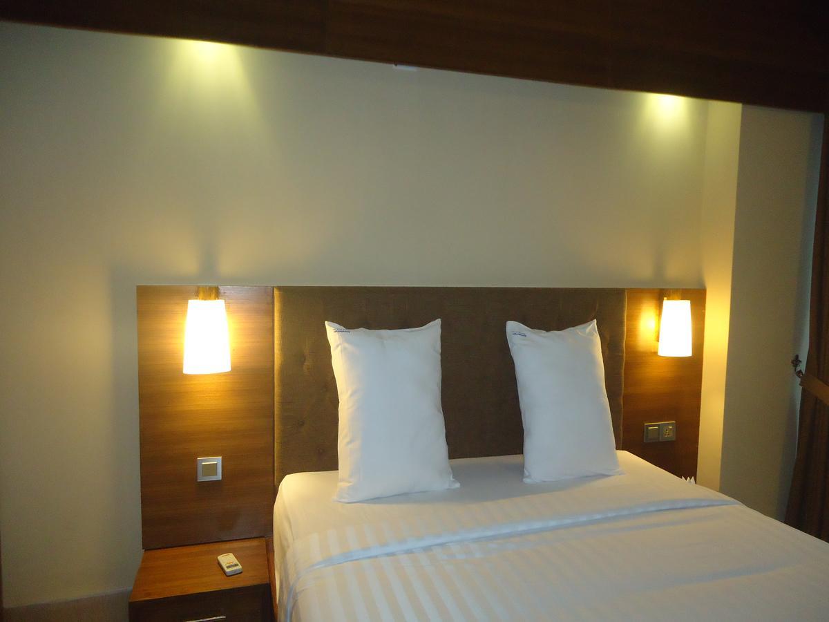 Neeshorgo Hotel & Resort コックスバザール エクステリア 写真