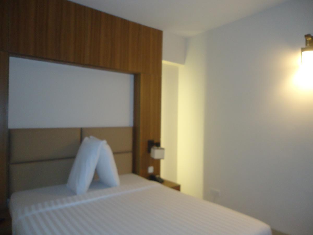 Neeshorgo Hotel & Resort コックスバザール エクステリア 写真