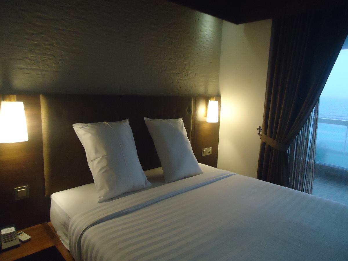Neeshorgo Hotel & Resort コックスバザール エクステリア 写真