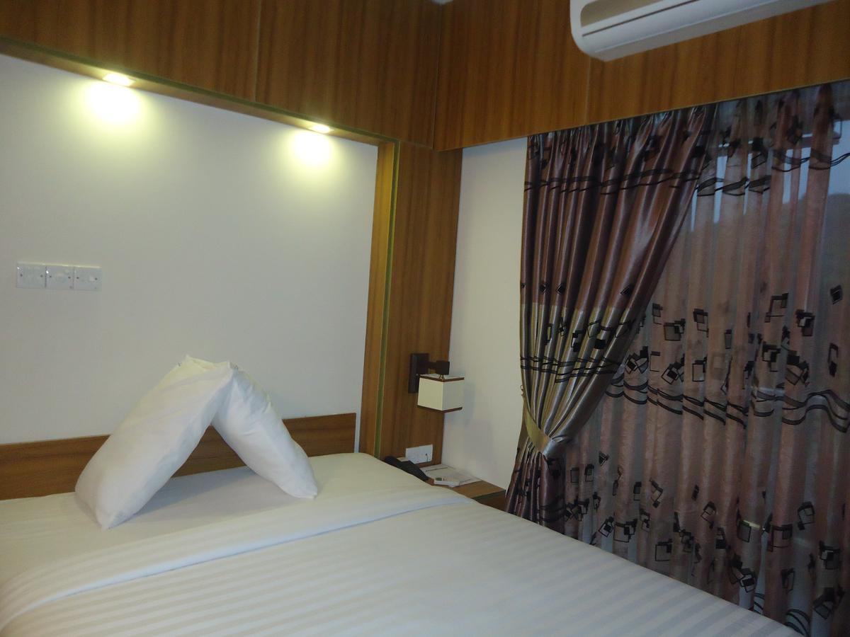 Neeshorgo Hotel & Resort コックスバザール エクステリア 写真